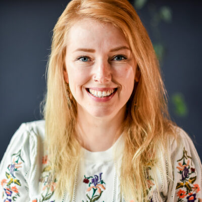 Andrea de Jong - voice-over - fotograaf - vertaler - Hilversum